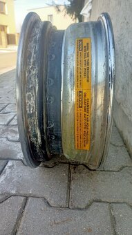 Drátěná kola na Jaguar E-type a další … - 4