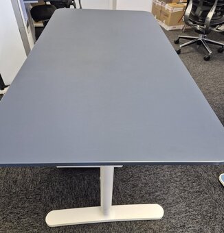PC/kancelářský stůl IKEA Bekant - 4