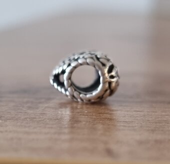 Přívĕsek ve tvaru srdce Pandora - 4