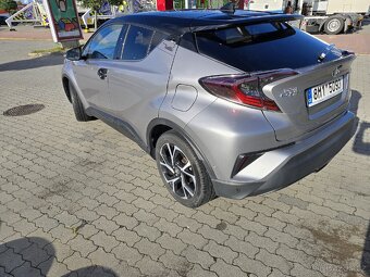 Toyota C-HR 1,8 hybrid 40 000 km - 4