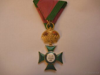 RU královský řád svatého Štěpána Uherský kříž FJI. R-U - 4