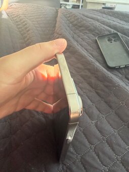 Iphone 15 pro max - 4