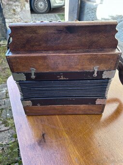 Heligonka hlaváček Louny - 4