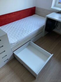 Dětský pokoj (postele, komoda, stůl) - 4
