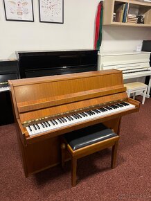 Menší piano May Berlin v záruce, doprava PRODÁNO - 4