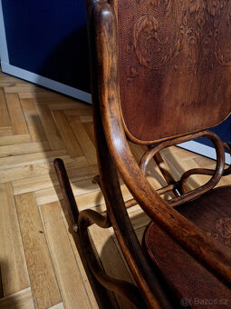 Houpací křeslo Thonet - 4