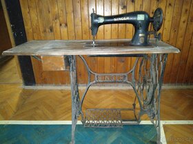 ŠICÍ STROIJ - SINGER - 4