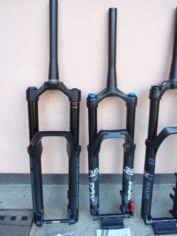 Nové vidlice Fox 34 a Rock Shox Zeb, 35, Recon, Judy - 4