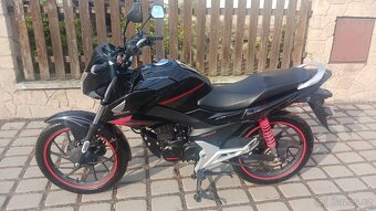 Honda CB 125 F - 4