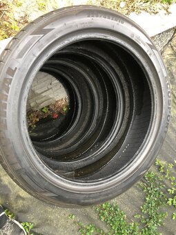 225/45r18 - 4
