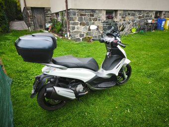 Piaggio Beverly 350 i.e. ABS/ASR Sport Touring (2016) TOP, 7 - 4