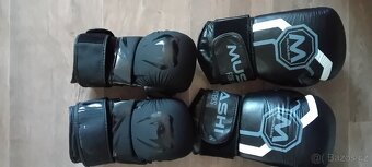 Boxovací pytel DBX BUSHIDO 160 cm 50 kg + dvoje rukavice - 4