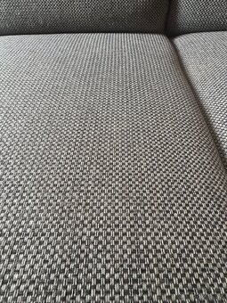 Šedá sedačka/gauč 3-místná - 4