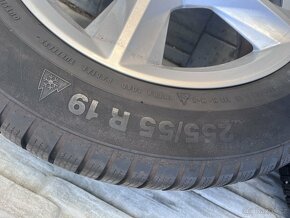 Audi Q7 , SQ 7original audi alu kola 255/50R19 zimní - 4