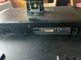 Monitor Dell - úhlopříčka 22’´ - 4