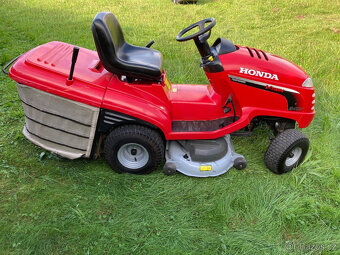 Zahradní traktor Honda 2417 - 4
