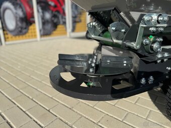 Benzínové rozmetadlo hnojiv JANSEN TD-325 - 4