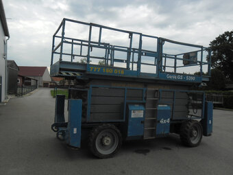 Nůžková pracovní plošina GENIE GS 5390 - 4