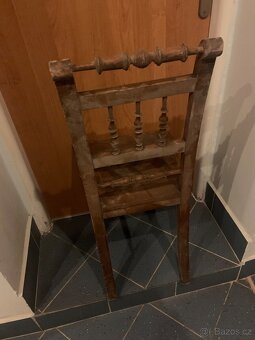 Prodám starožitný stůl a židle k renovaci - 4