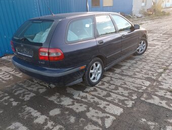 VOLVO V40 1.8 BENZÍN, DOVOZ NĚMECKO - 4