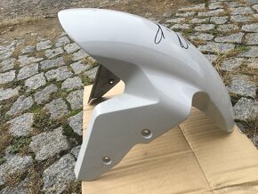 BMW S 1000RR přední blatník - 4