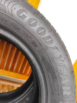 Pneu Goodyear EfficientGrip Performance 185/65 R15 - 4