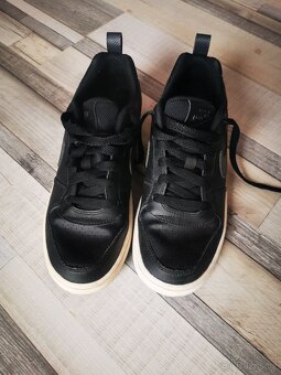 Botasky Nike 37,5 - 4