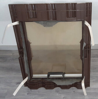 Střešní plastový výlez - 4