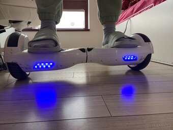 Bílý Hoverboard Kolonožka - 4