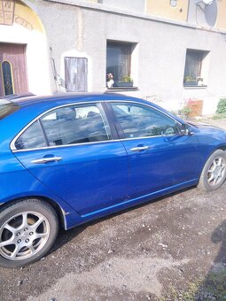 Honda accord 2004 - 4