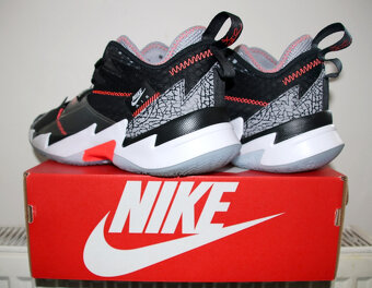 VÝPRODEJ NIKE: AIR JORDAN VEL 46 - 4