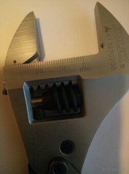 Ráčnový stavitelný klíč HOLEX - 4