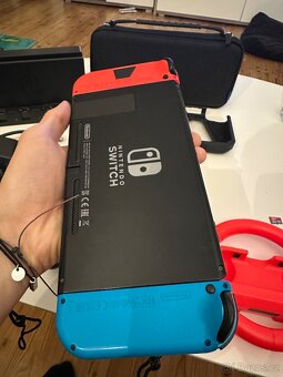 Nintendo switch V2 + bohaté příslušenství TOP STAV - 4
