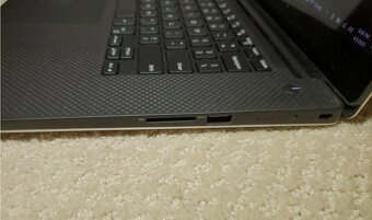 Zánovní notebook Dell XPS 15 9550, Core i7-8750H, SSD 256GB - 4