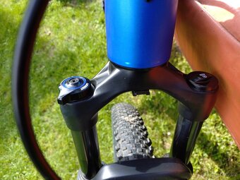 TREK XCALIBER 8 vel. L - 4
