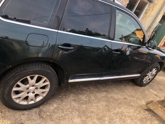 Volkswagen Toureg - 4