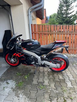 APRILIA RSV4 1100 - 4