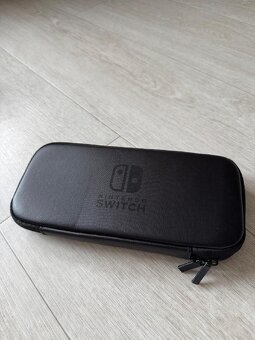 Nintendo Switch - 4