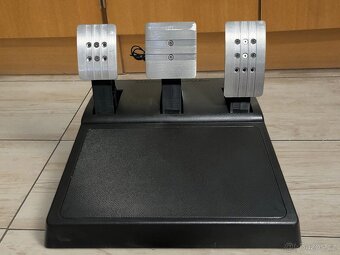 Thrustmaster T300 RS GT – edice Gran Turismo - 4