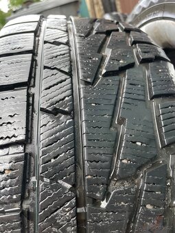 Zimni pneu s Alu 17" ,5x112 , stred 57.1 /seat - 4