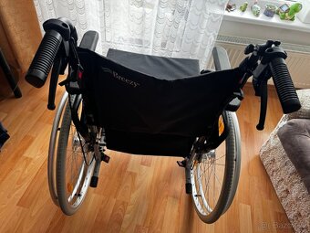 Invalidní vozík Breezy Parix2 + přídavný pohon EMPULSE R20 - 4