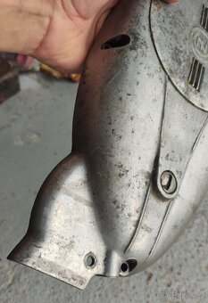 ČZ 125 B,T - víko zapalování a převodník tachometru - 4