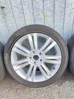 Koncernová alu kola VW 7x17" ET-49, pneu Bridgestone 225/45 - 4
