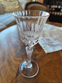 Elegantní sklenice z kavárny – víno, šampaňské, likér - 4