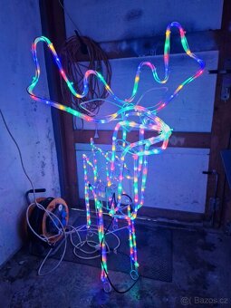 Svítící pohyblivý SOB  - LED DEKORACE - 4