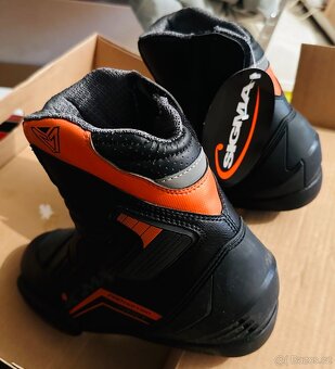 Motocyklové boty SIGMA velikosti UK 9, EU 43, US 10 - 4