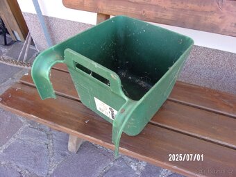 Prodáme 2 sedla + další příslušenství ke koňum - 4