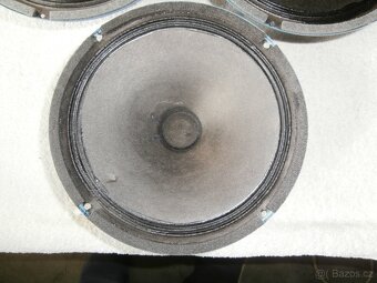 REPRO TESLA ARO 666 - 4