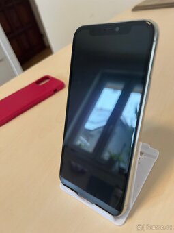 iPhone 11 Pro 64 GB, bílý - 4