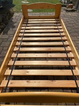 Dřevěný rám postele + rošt 90×200 - 4